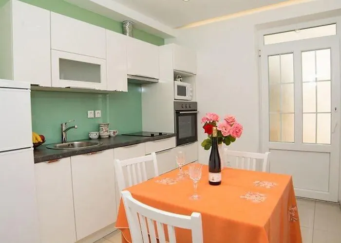 Stella - One Bedroom With Terrace A1