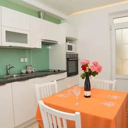 Stella - One Bedroom With Terrace A1