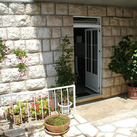 Stella - One Bedroom With Terrace A1